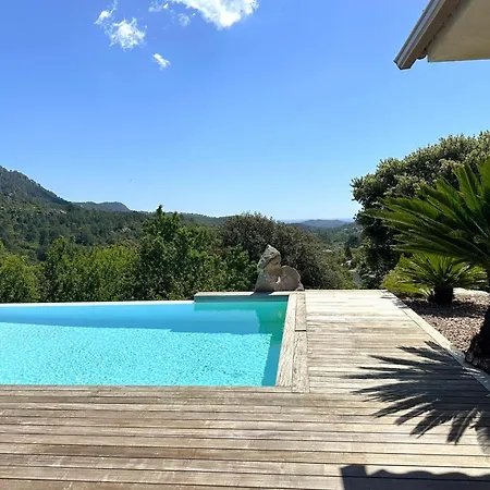 Taglio Rosso Di Santa Lucia سانت لوسي دي بورتو فيشيو