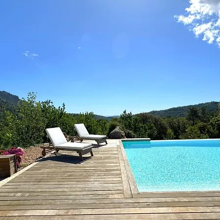 Taglio Rosso Di Santa Lucia سانت لوسي دي بورتو فيشيو