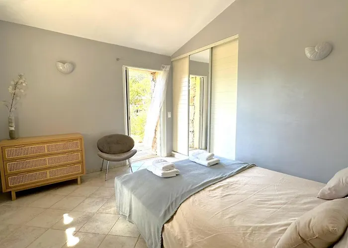 Taglio Rosso Di Santa Lucia Villa